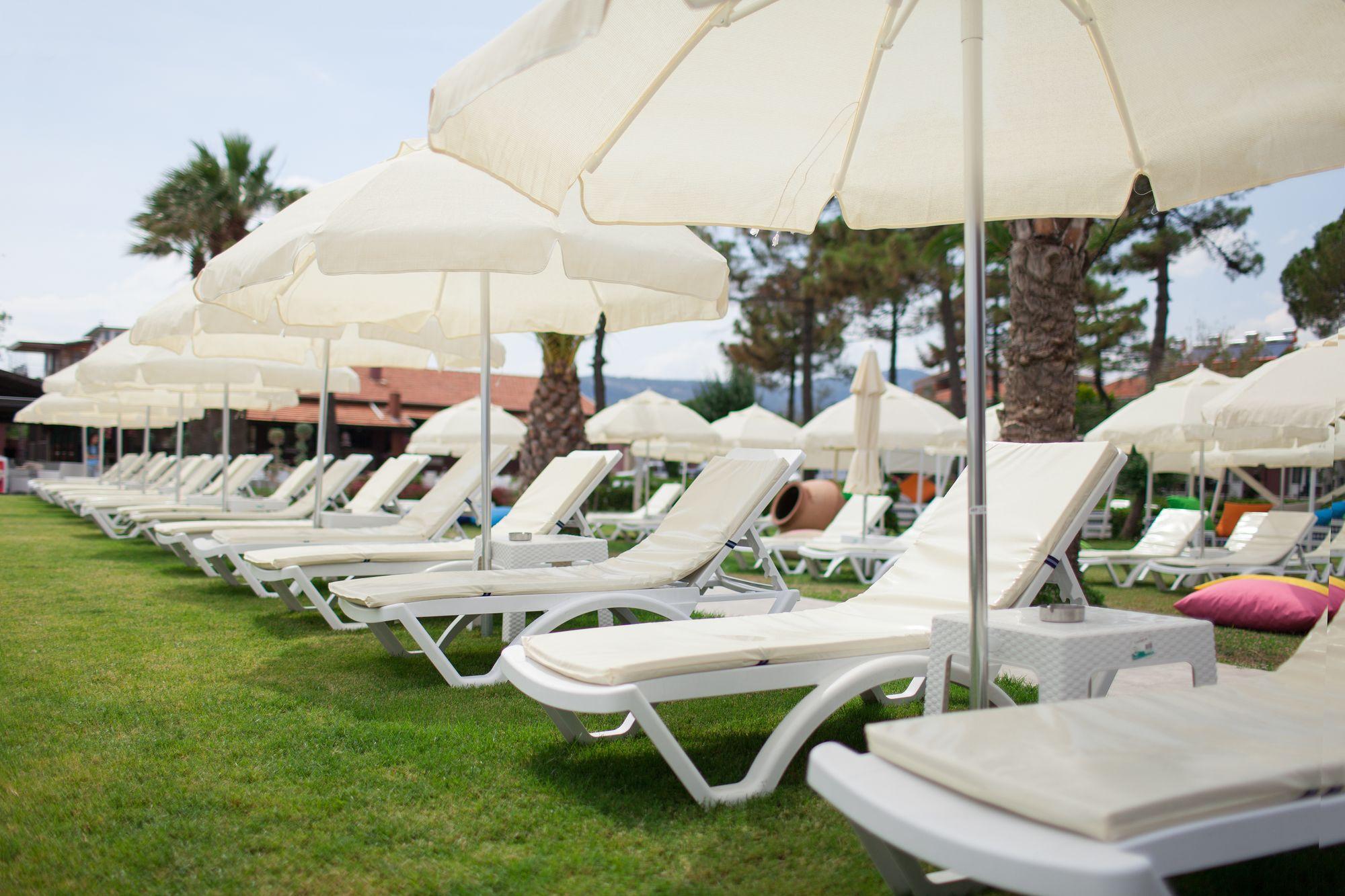 Palm Beach Otel Kucukkuyu Exterior photo